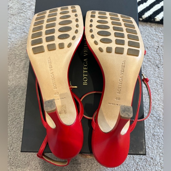 Bottega Veneta Stretch Ankle Strap Heel - Picture 5 of 6